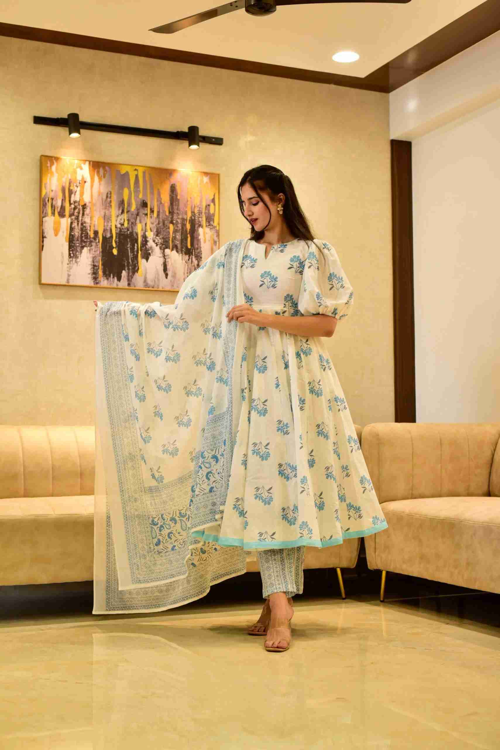 White & blue flora cotton suit set